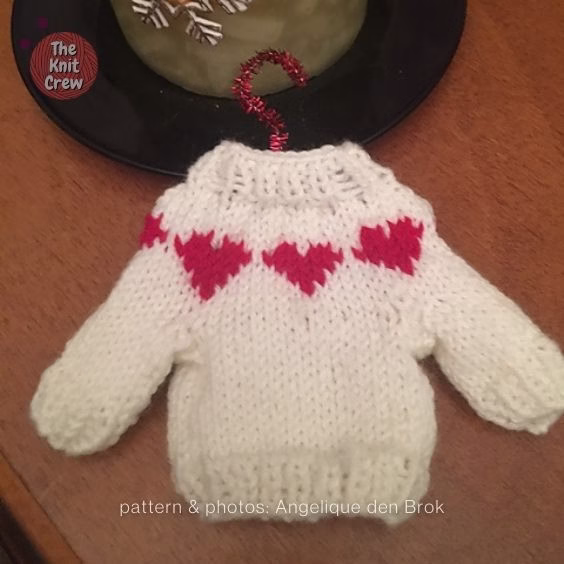 4 Heart Ornament - The Yarn Crew