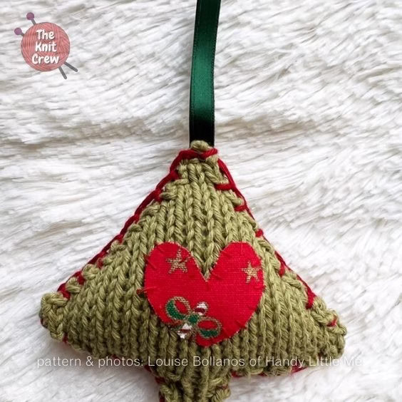 7 Knitted Christmas Tree Ornament - The Yarn Crew